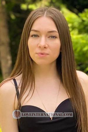 209619 - Viktoriia Age: 29 - Ukraine