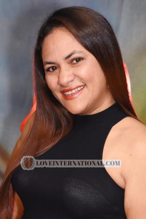 210913 - Arelcy Age: 46 - Colombia