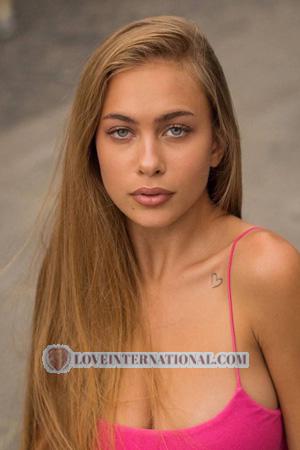 222821 - Albina Age: 20 - Ukraine