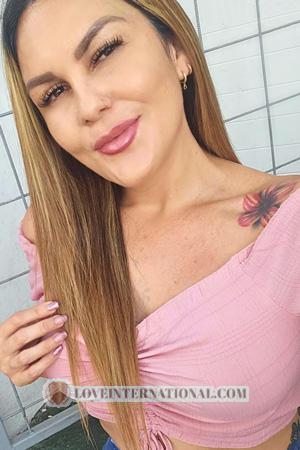 223182 - Melissa Age: 43 - Costa Rica