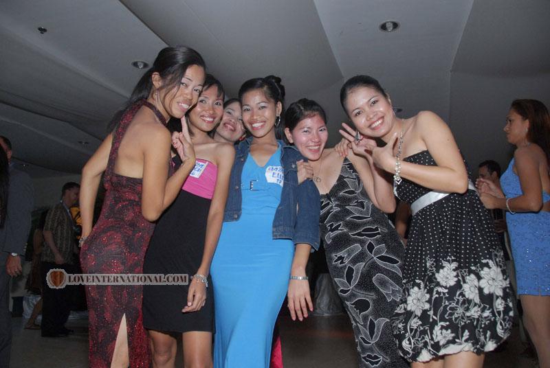 Philippines-women-5786