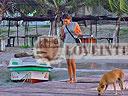 cartagena-women-boat-1104-26